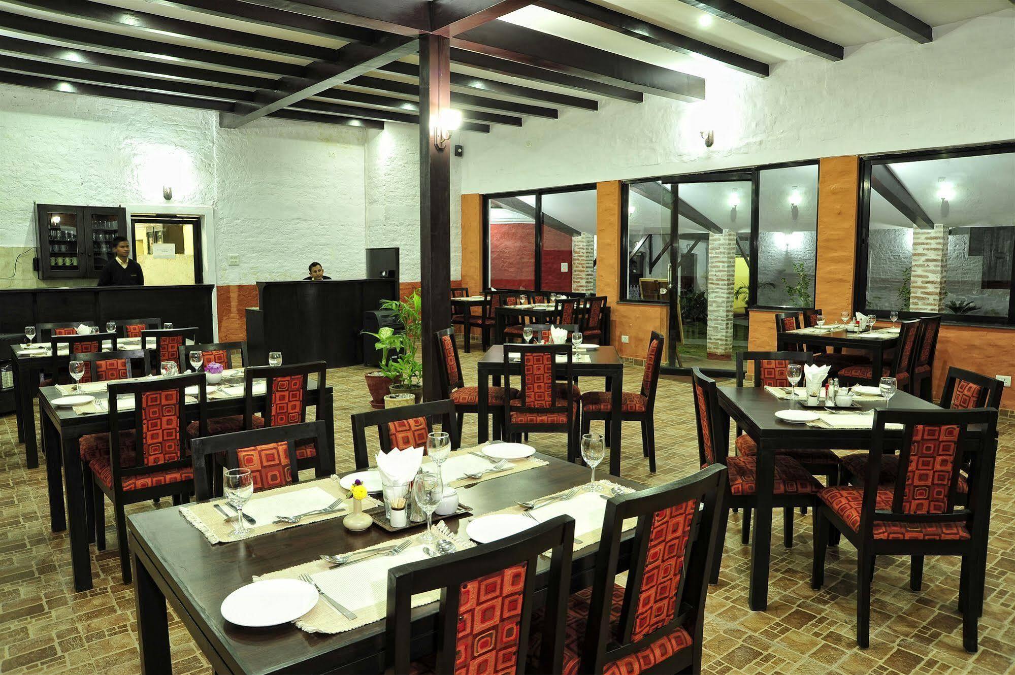 Oyo 738 Hotel Kaze Darbar Kathmandu Exterior photo