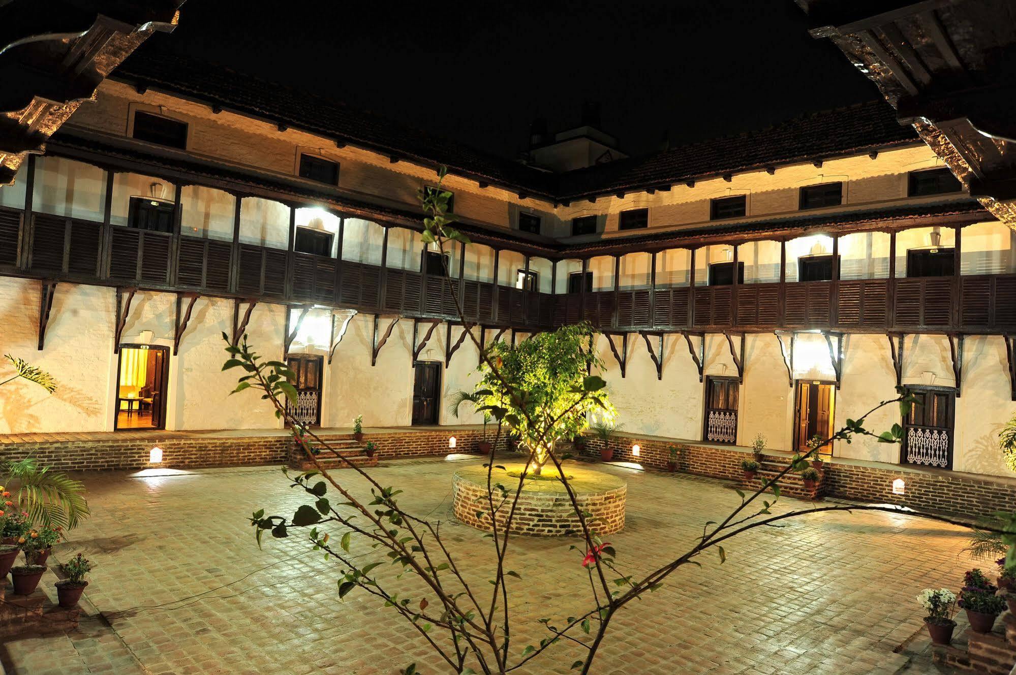 Oyo 738 Hotel Kaze Darbar Kathmandu Exterior photo