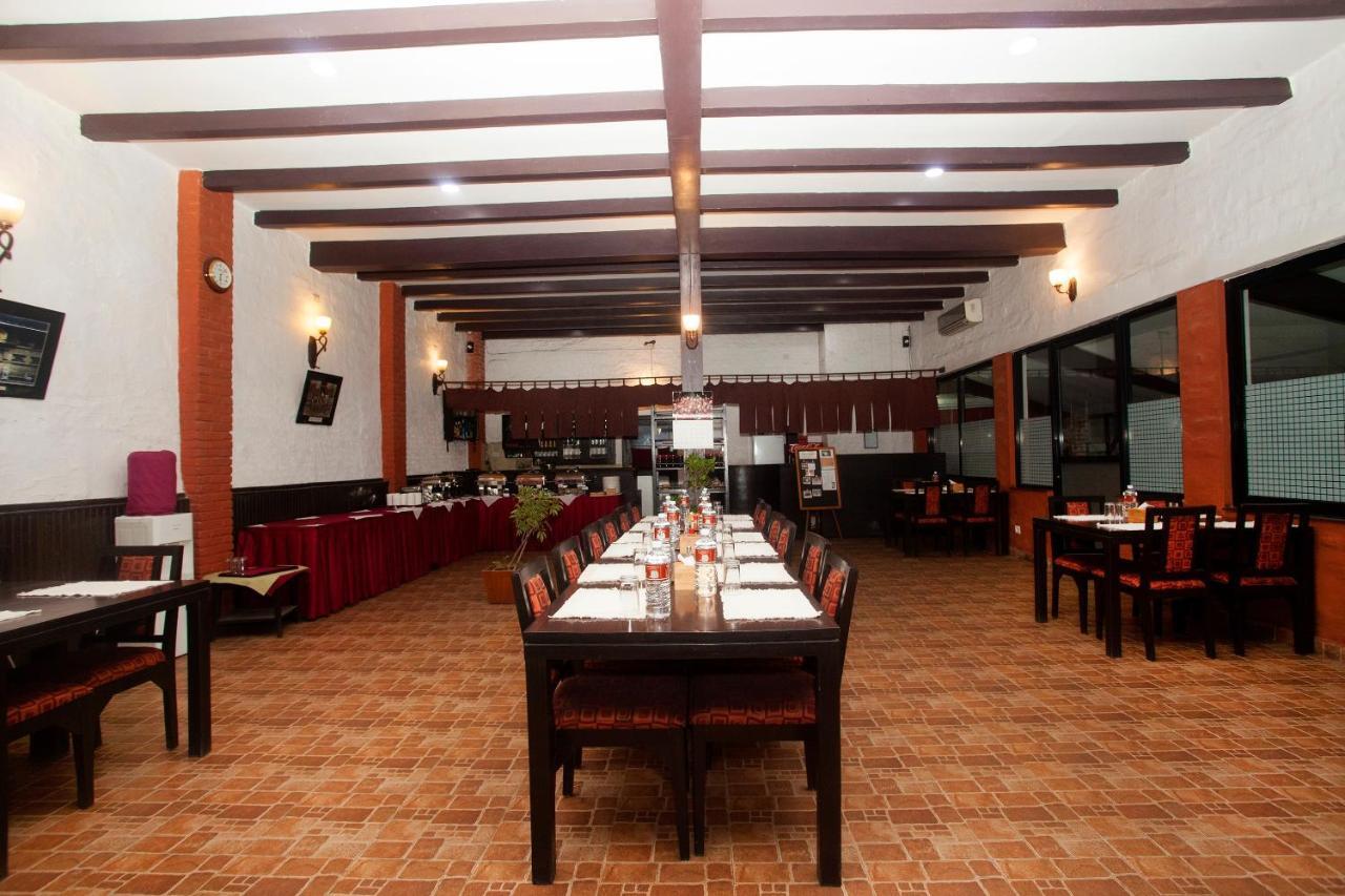 Oyo 738 Hotel Kaze Darbar Kathmandu Exterior photo